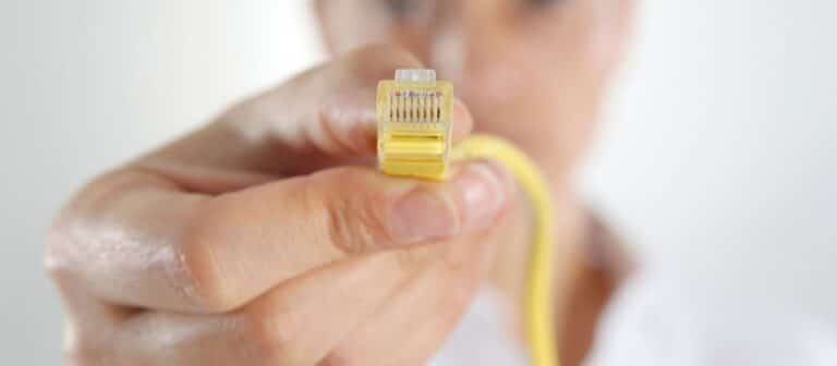 Explore the advantages of PoE